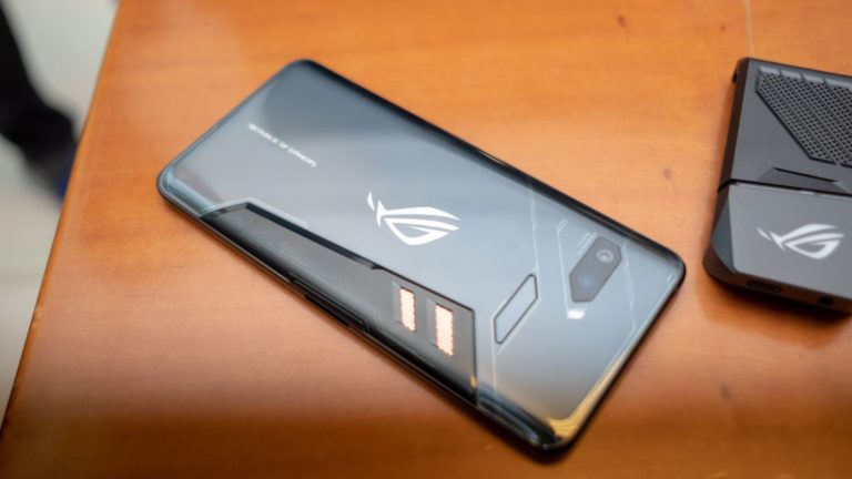Asus’ gaming-centric ROG Phone and its accessories launched in India