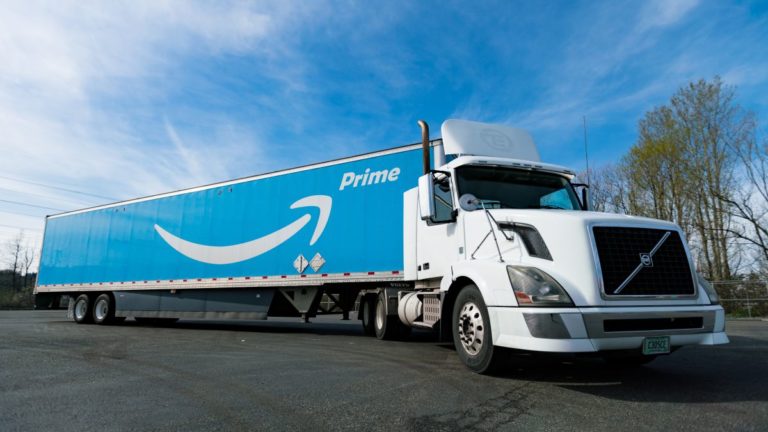 Amazon is letting some customers choose which day their goodies are delivered