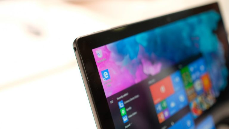Is Microsoft planning a 2-in-1 laptop with a foldable screen?
