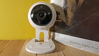 Best Security Camera: Keep An Eye On Your Home From Your Smartphone 5 Security Cameras Indoor - Hive Camera