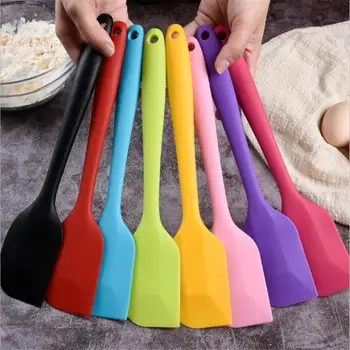 The 21 Best Kitchen Accessories on AliExpress You Didn't Know You Needed 11 Long-Handled Cream Spatula